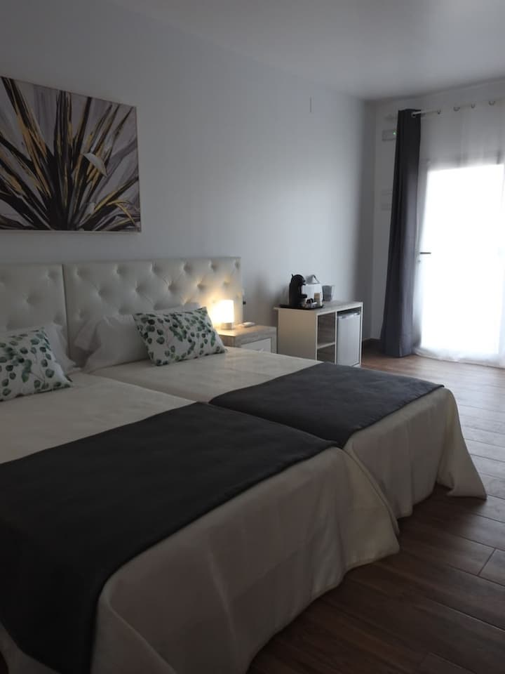 Sandra Rooms