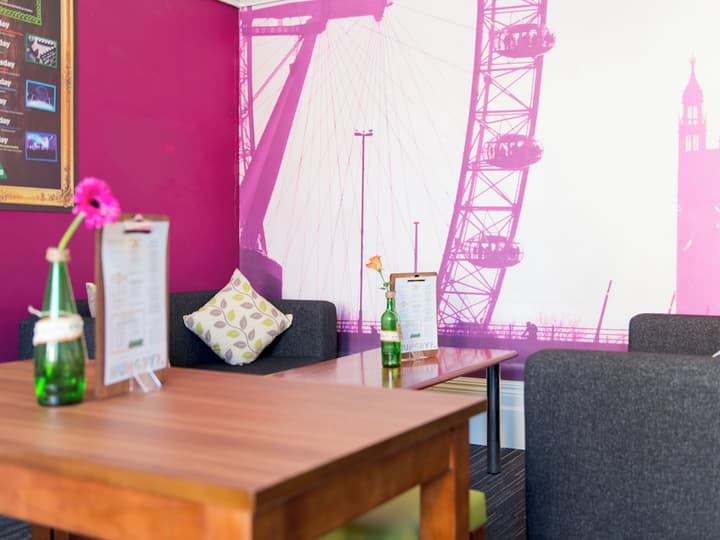 Yha London Earl's Court - Hostel