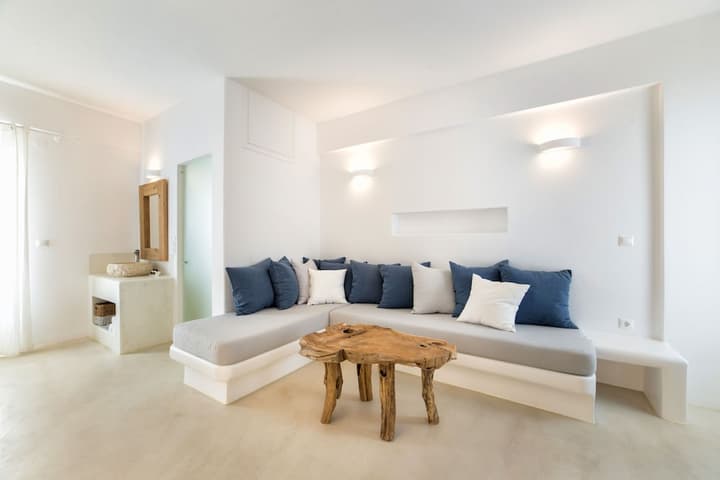 Anna Platanou Suites