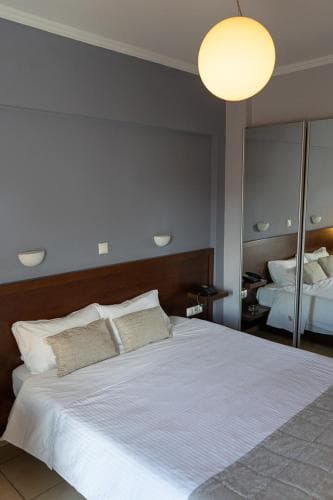 Hotel Hill