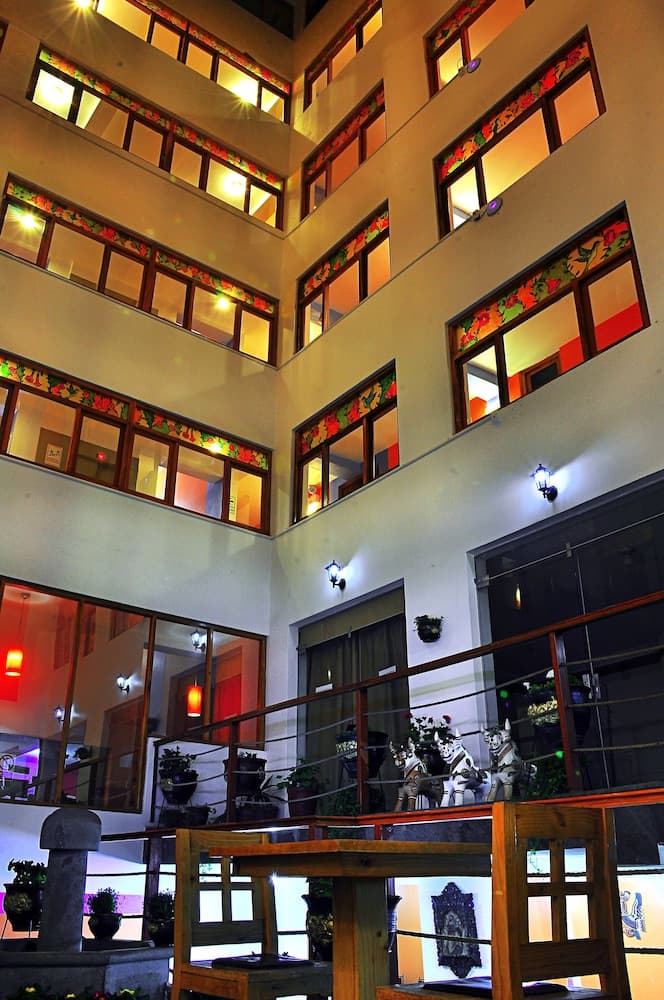 Intiqa Hotel