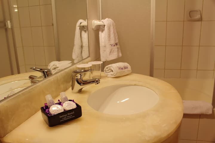 Intiqa Hotel