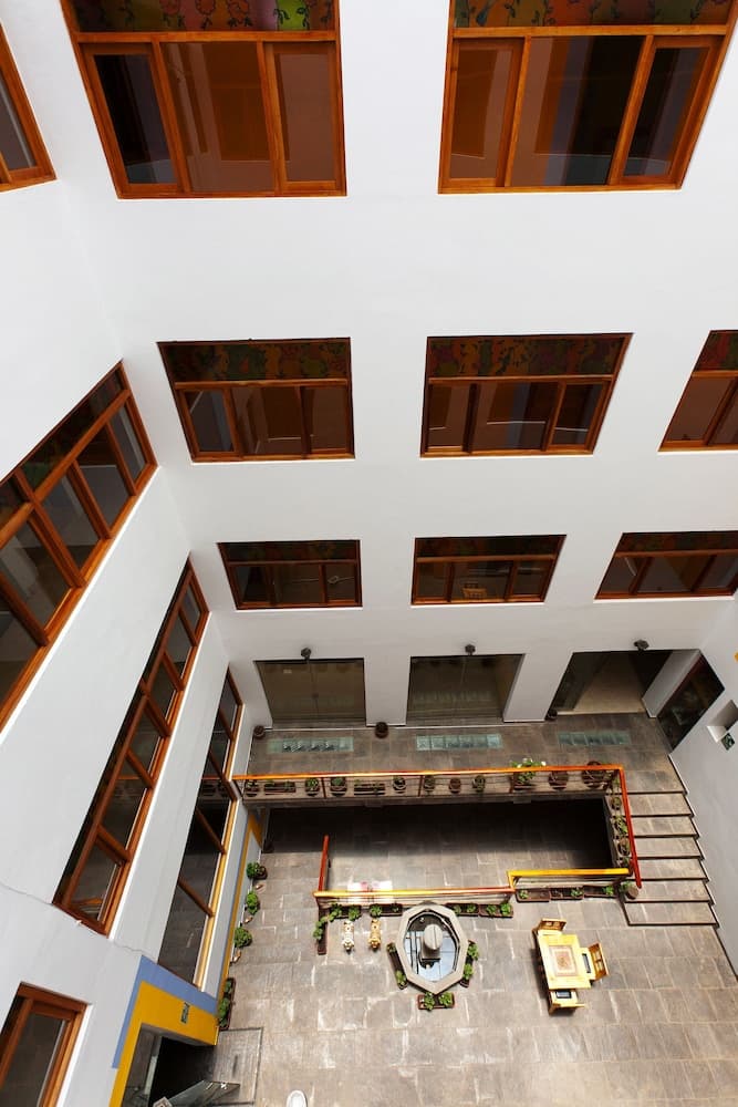 Intiqa Hotel