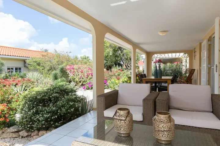 Sonesta Hotels & Resorts Livingstone Curaçao