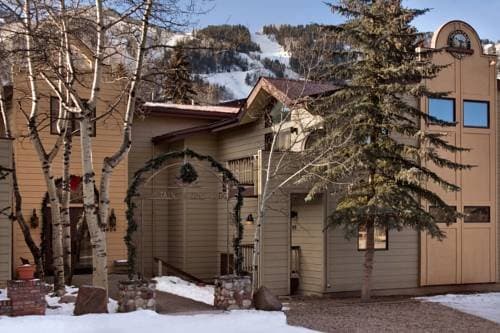 Mountain House Lodge