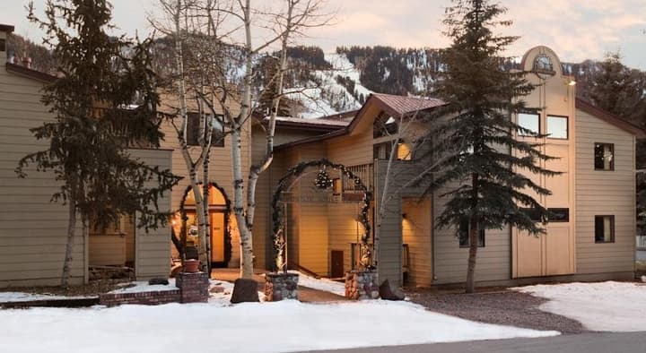Mountain House Lodge