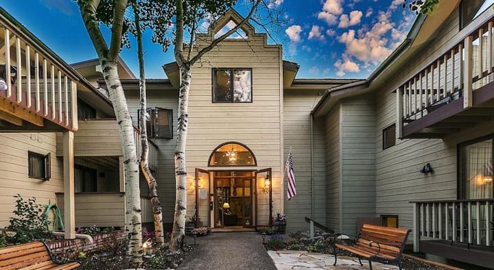 Mountain House Lodge