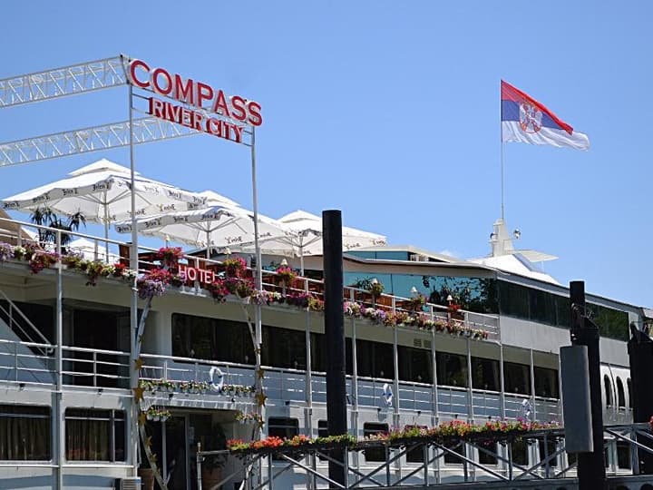 Compass River City Hotel