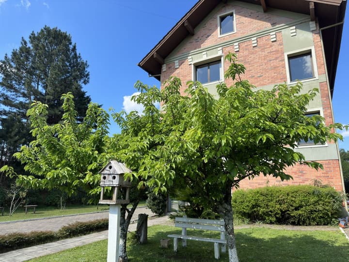 Luzzy Hotel