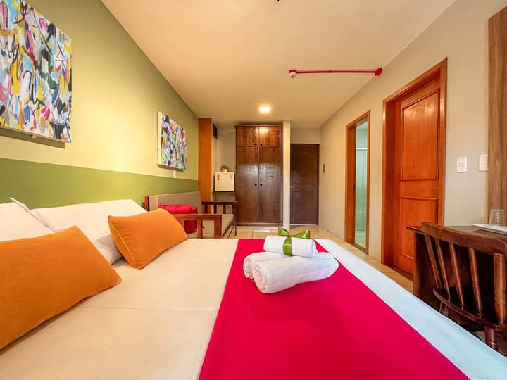 Luzzy Hotel