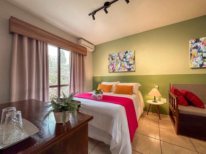 Luzzy Hotel