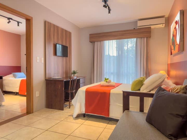 Luzzy Hotel