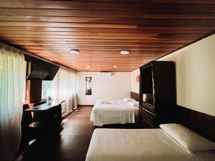 Lonier Ilha Inn