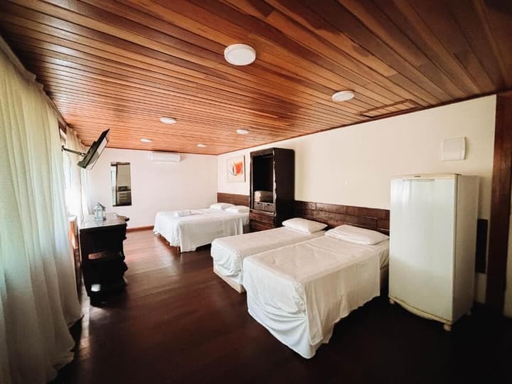 Lonier Ilha Inn