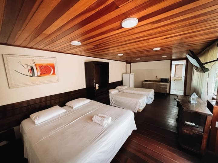 Lonier Ilha Inn
