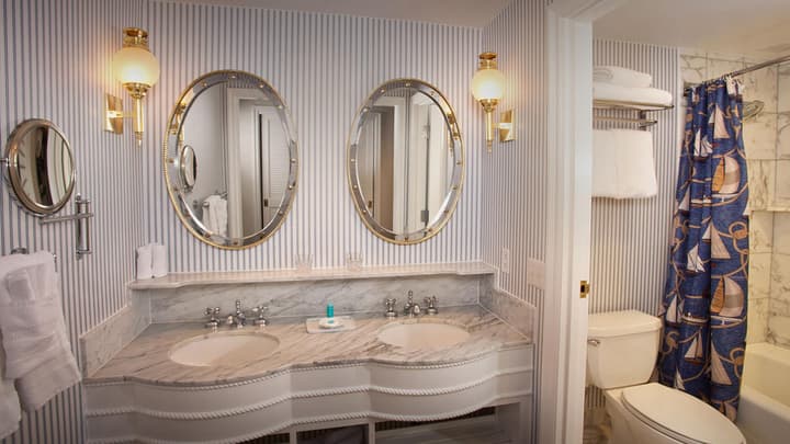 Disney's Yacht Club Resort