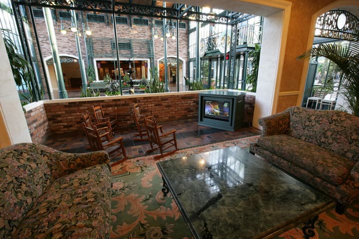 Disney's Port Orleans Resort French Quarter