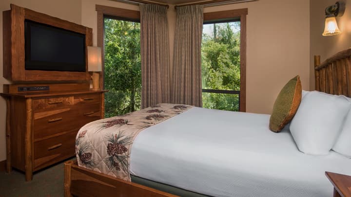 Disney's Saratoga Springs Resort & Spa