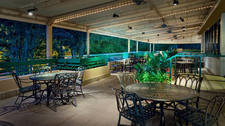Disney's Saratoga Springs Resort & Spa