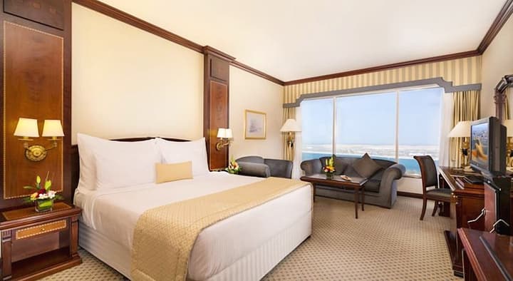 Corniche Hotel Abu Dhabi