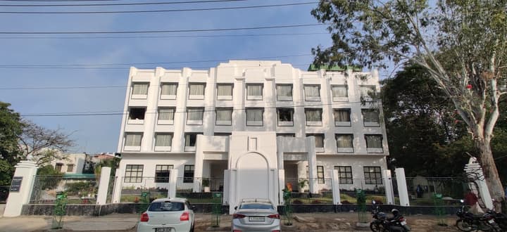 Radiant Globus Hotel