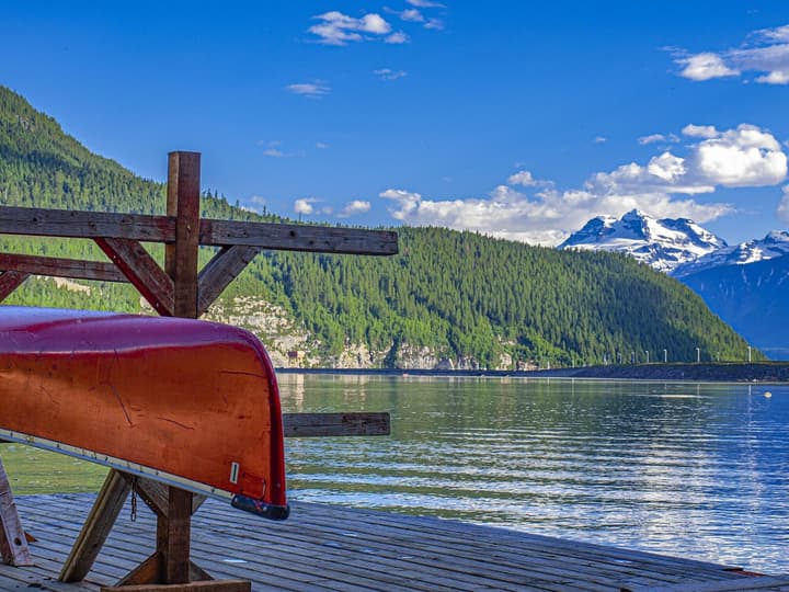 Glacier House Resort