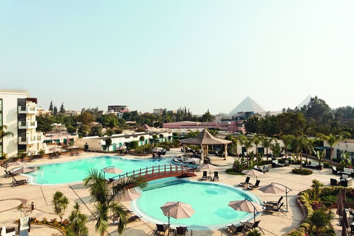 Cairo Pyramids Hotel