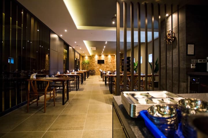 J Square Hotel