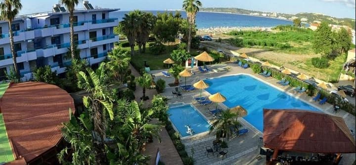 AREA BLUE BEACH APARTMENTS
