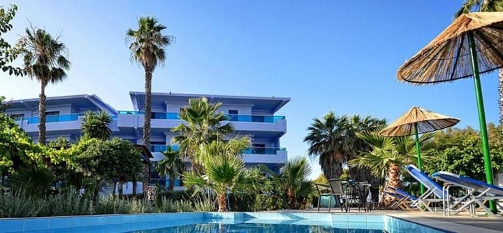 AREA BLUE BEACH APARTMENTS