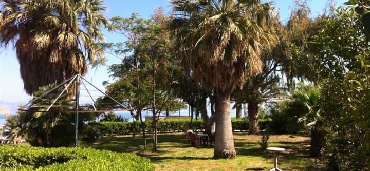 AREA BLUE BEACH APARTMENTS