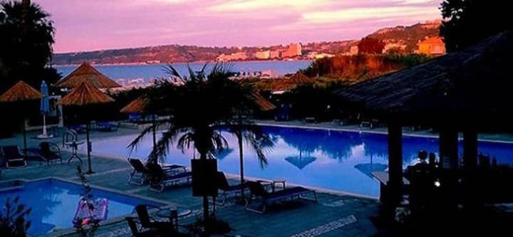 AREA BLUE BEACH APARTMENTS
