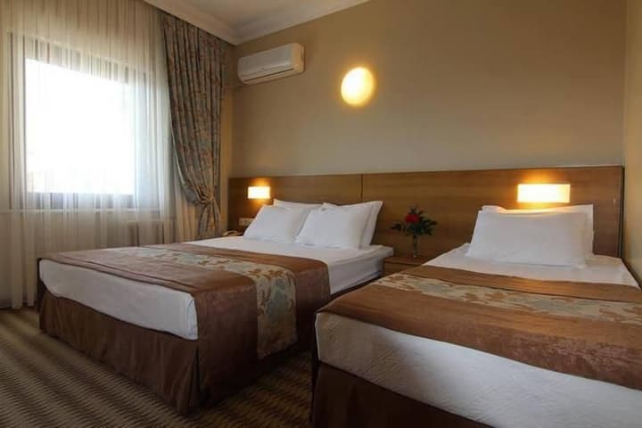 IRIS OTEL