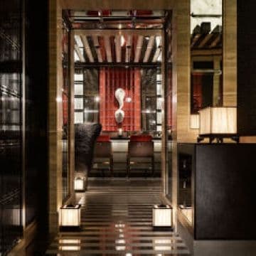 FOUR SEASONS HOTEL LION PALACE