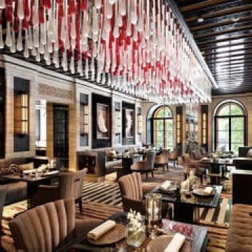 FOUR SEASONS HOTEL LION PALACE