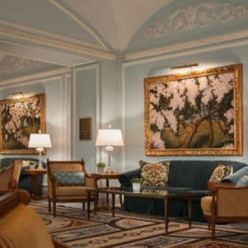 FOUR SEASONS HOTEL LION PALACE