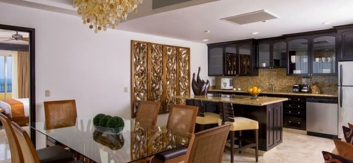 VILLA DEL PALMAR LUXURY RESIDENCES