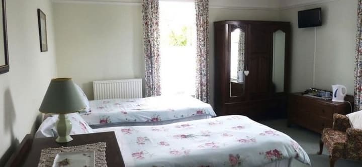 NO. 1 PARK TERRACE BED AND BREAKFAST