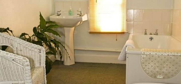 NO. 1 PARK TERRACE BED AND BREAKFAST