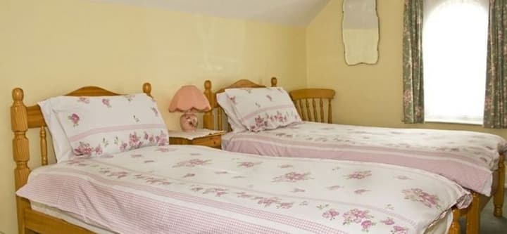 NO. 1 PARK TERRACE BED AND BREAKFAST