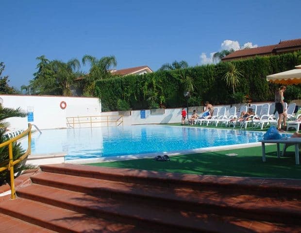 VILLAGE MARINA