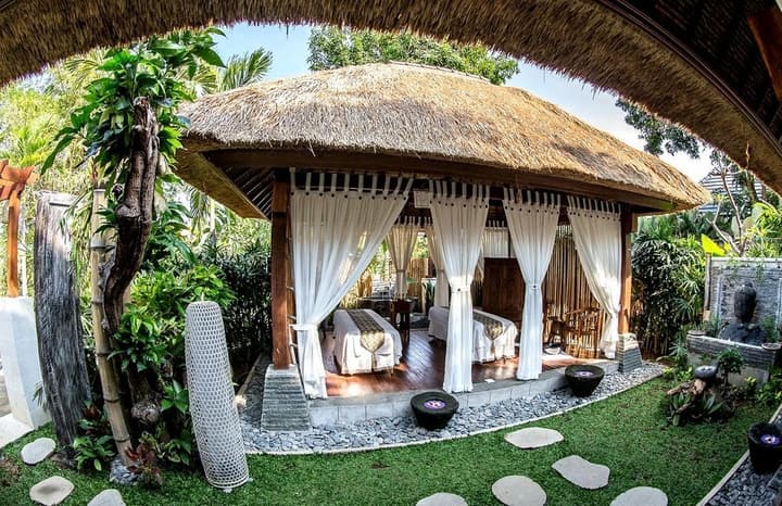 VILLAS AT THE LOVINA BALI