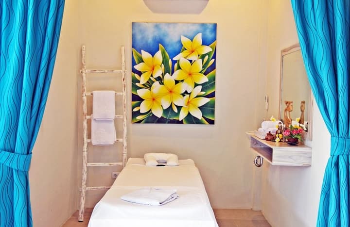 VILLAS AT THE LOVINA BALI