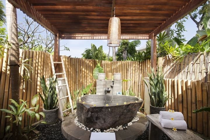 VILLAS AT THE LOVINA BALI