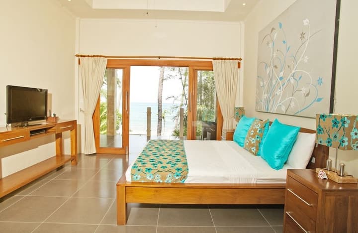 VILLAS AT THE LOVINA BALI