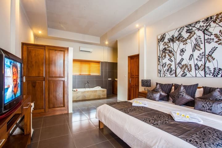 VILLAS AT THE LOVINA BALI