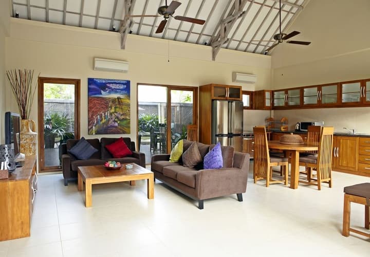 VILLAS AT THE LOVINA BALI