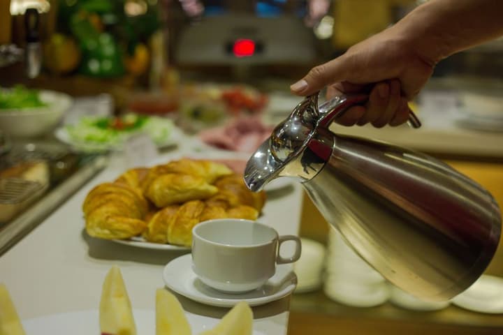 EMERALD HOTEL HANOI