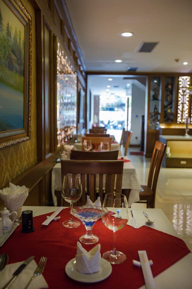EMERALD HOTEL HANOI