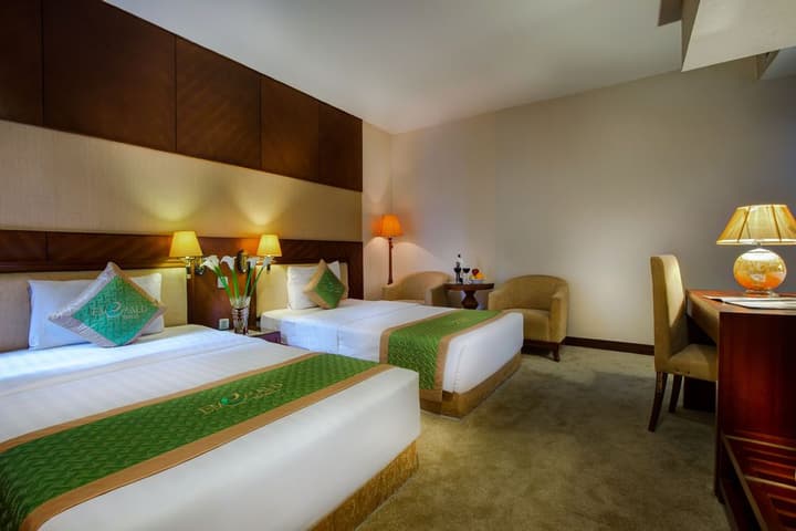 EMERALD HOTEL HANOI